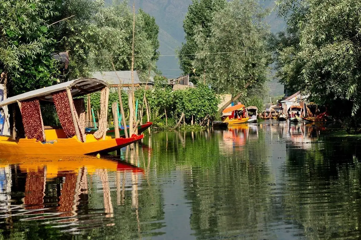 Jammu-And-Kashmir-Packages-Justwravel